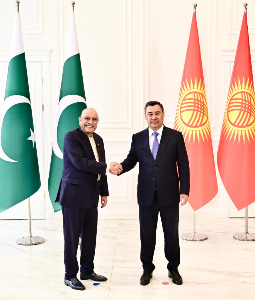 President Zardari meets Kyrgyz President to Further Strengthen Bilateral Relations